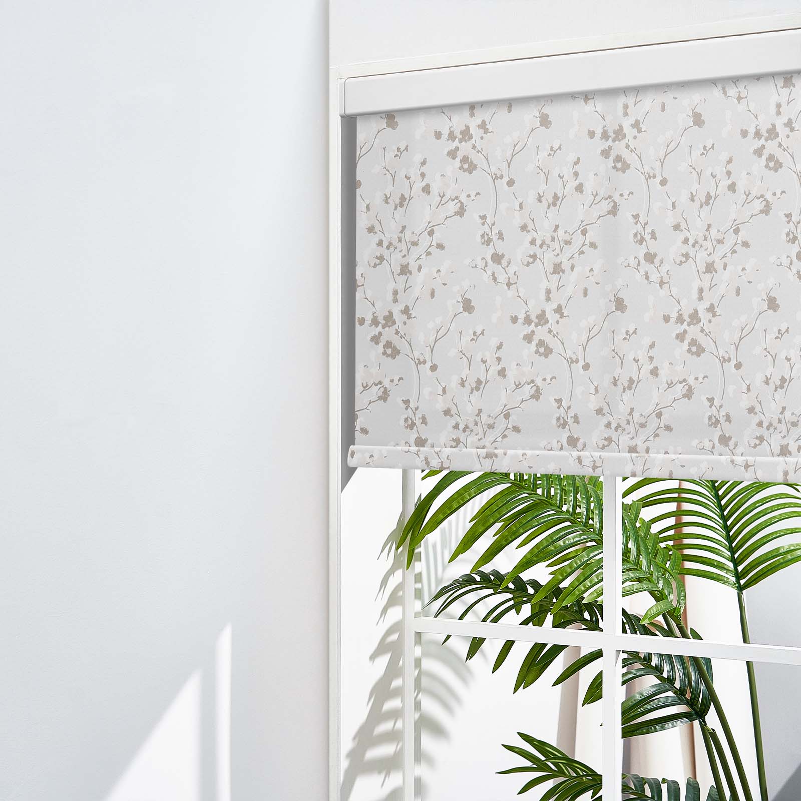 Keego MicroDim roller blinds with metal valances Flora-61-5747